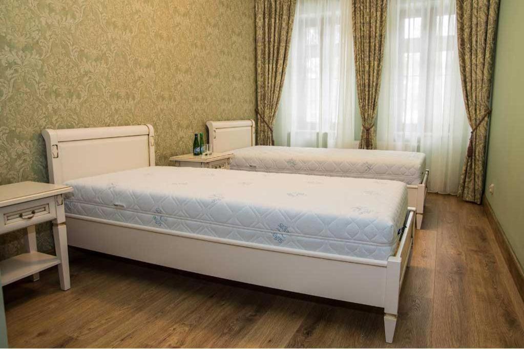 Palac Mysleta Uzdowo Rom bilde